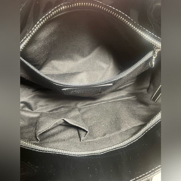 Coach Black Patent Leather Tote Excellent, classy, LIKE NEW VERY WELL CARED FOR - Picture 7 of 17